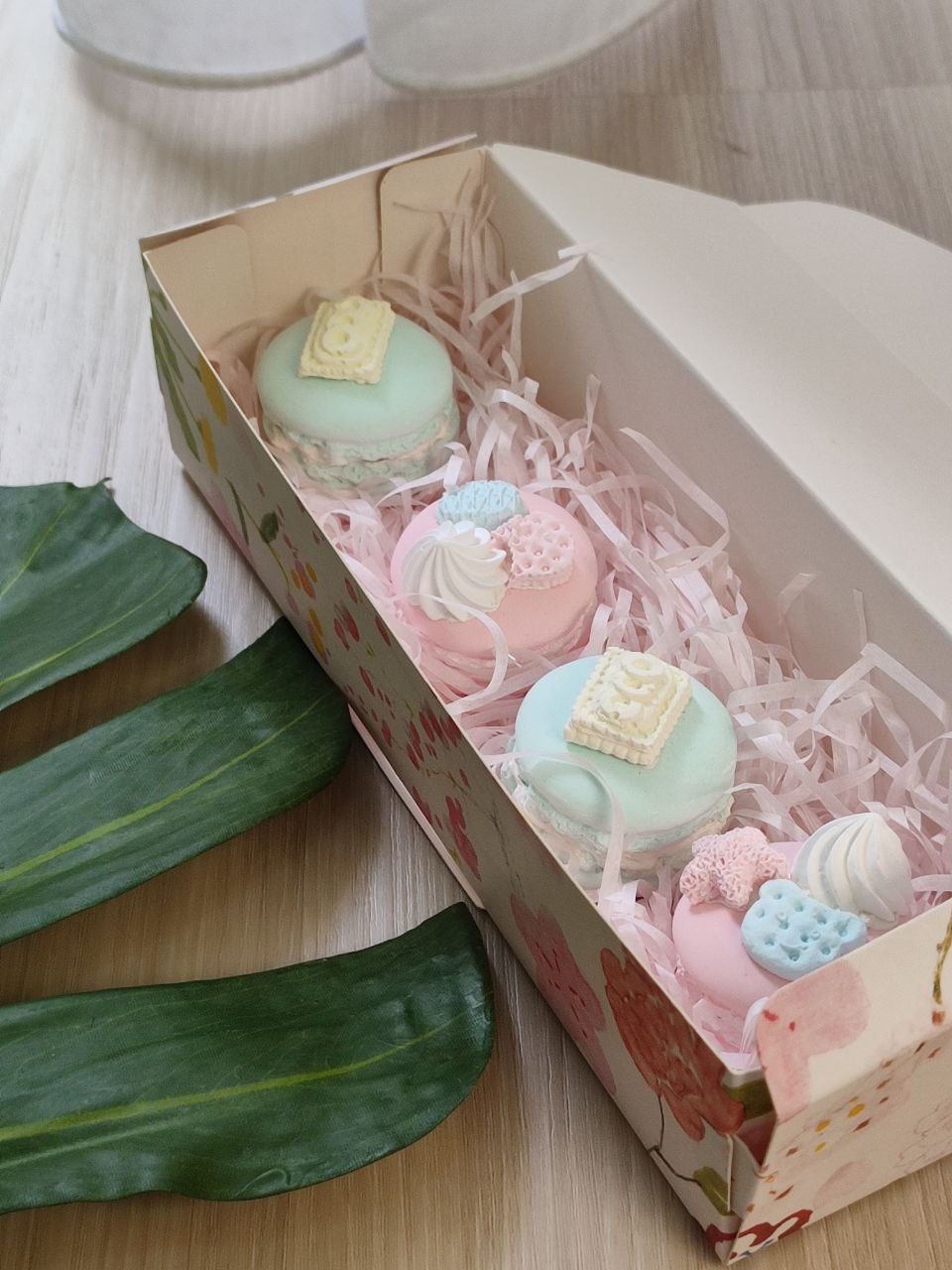 Mini Macaroon Assortment